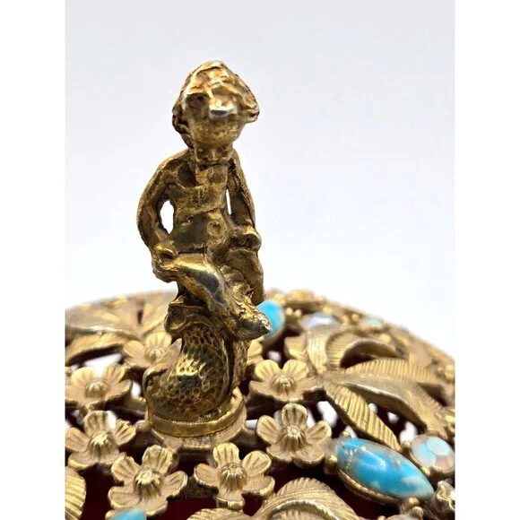 Vintage Cherub Gold Tone Footed Metal Jewelry or Trinket Box w/ embellished lid - Picture 6 of 8